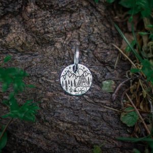 FOREST CABIN dog Tag - Van drák x Wildog Wear
